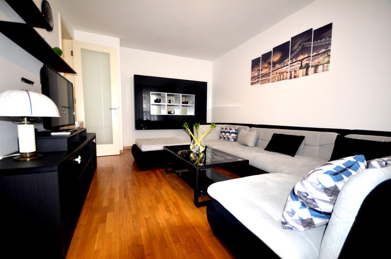 Clean&Cozy Apartments Novi Beograd Exterior photo